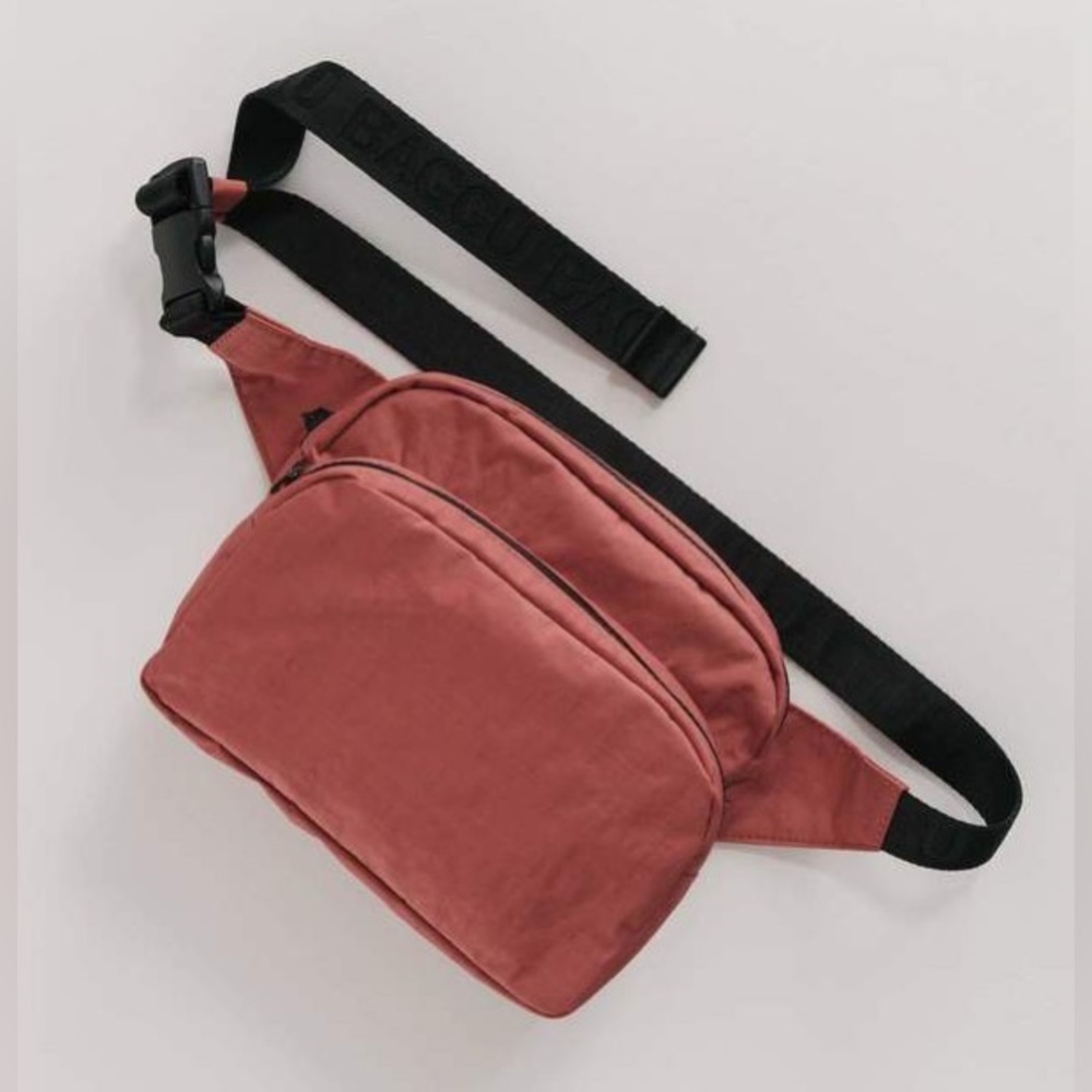 SOLD OUT Baggu fanny pack in baked apple (red/cranberry colored)